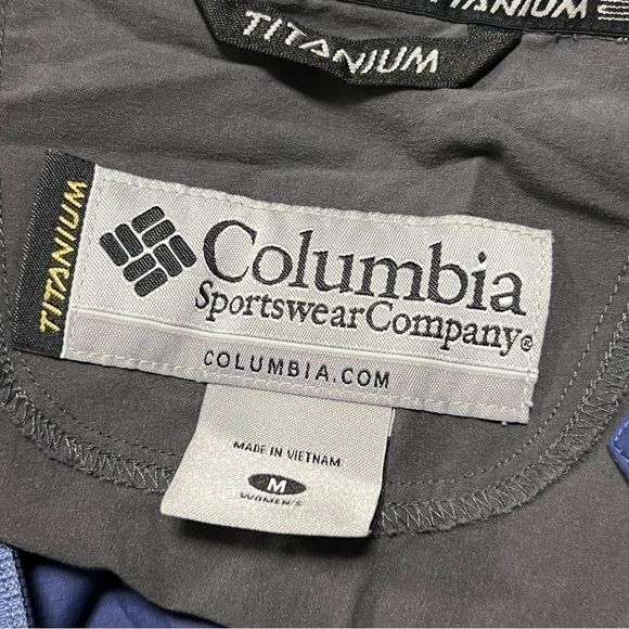 COLUMBIA Titanium Women’s Packable Windbreaker Jacket - Picture 6 of 11